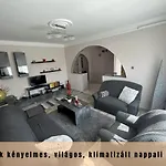 Estina House * Balatonboglár